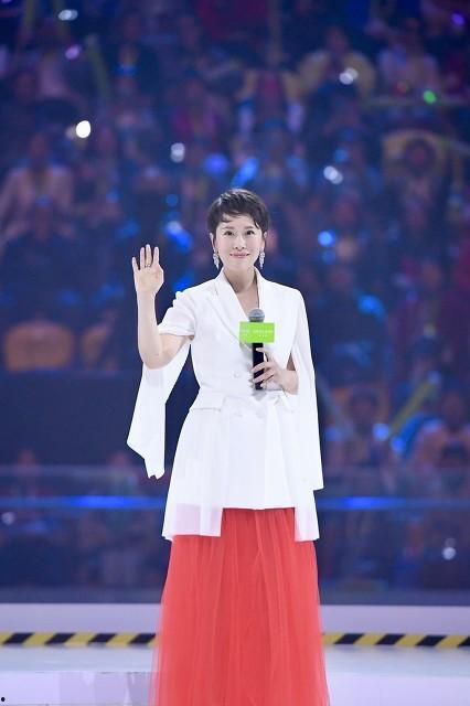 娱乐吃瓜美女歌手,揭秘吃瓜美女歌手的璀璨星途